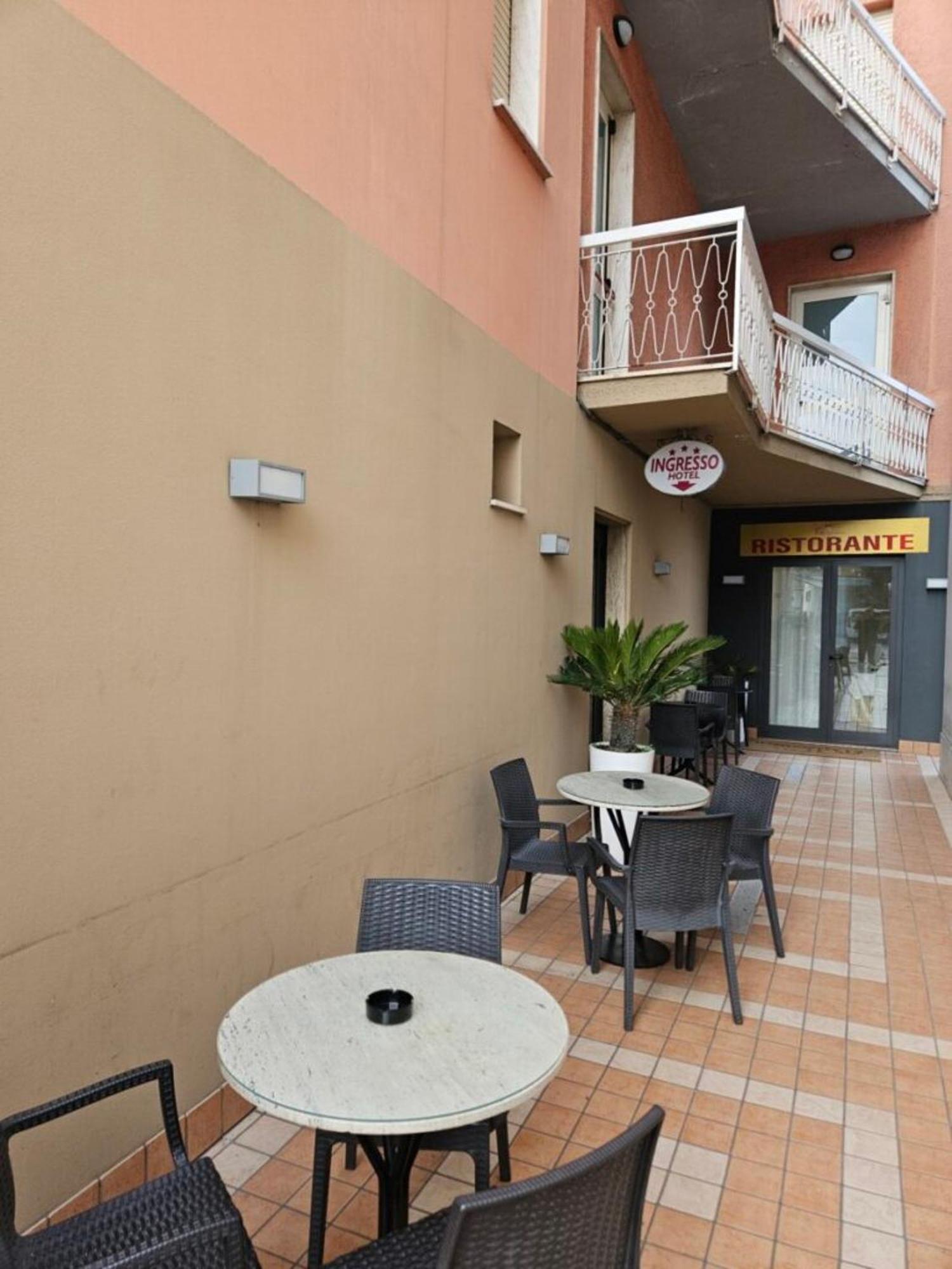 Hotel Mazzocchetti Città Sant'Angelo Eksteriør billede
