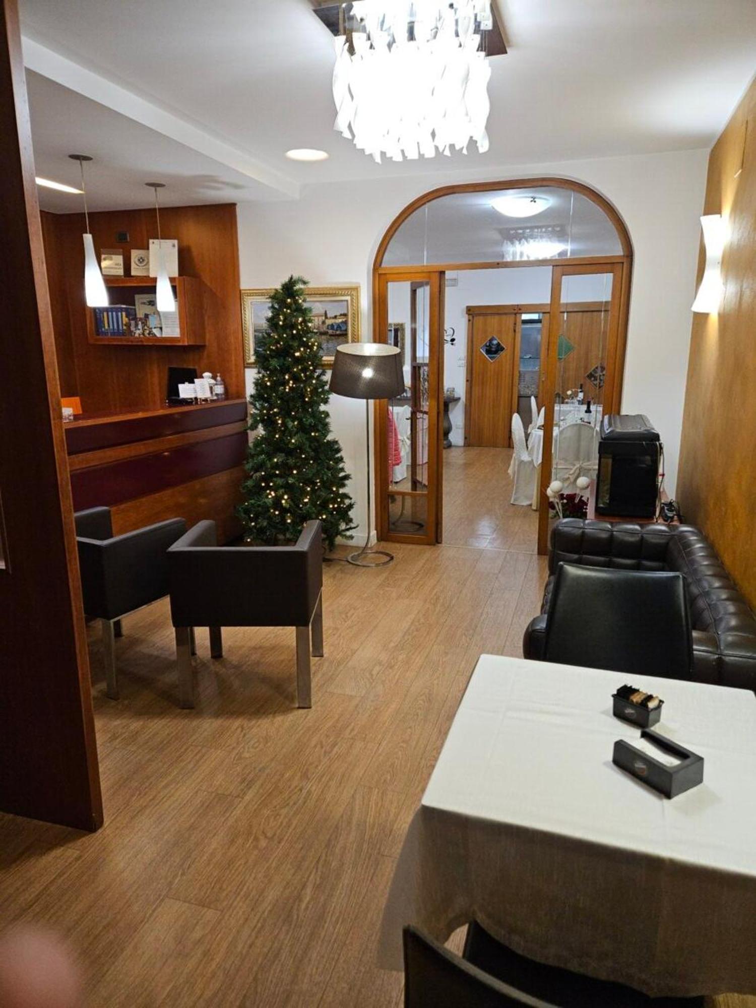 Hotel Mazzocchetti Città Sant'Angelo Eksteriør billede