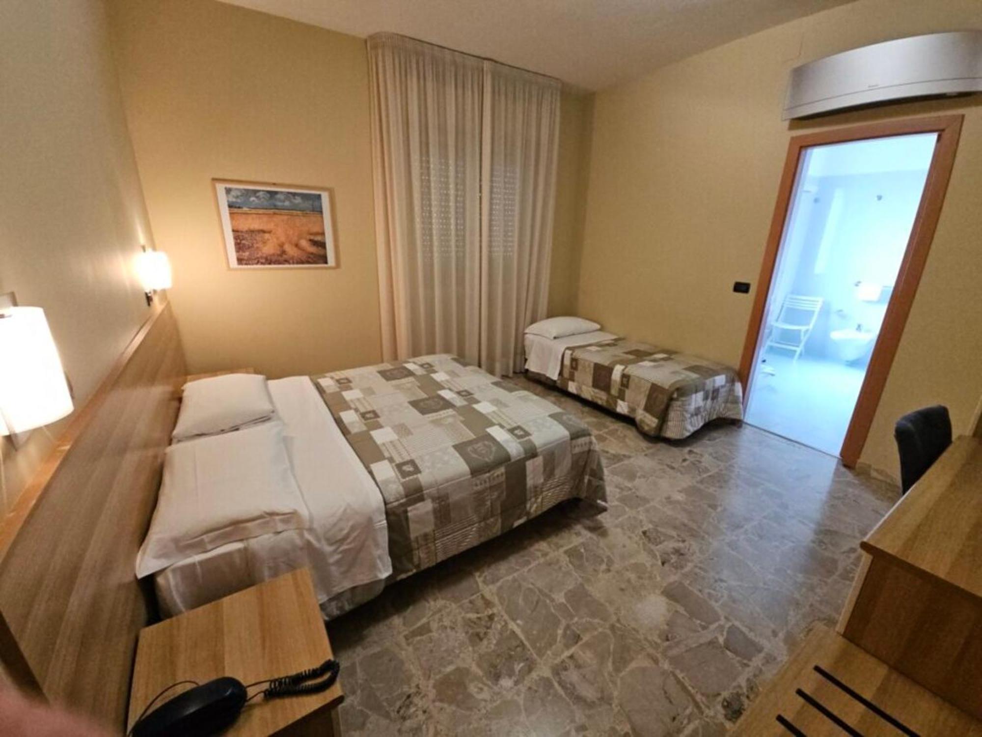 Hotel Mazzocchetti Città Sant'Angelo Eksteriør billede