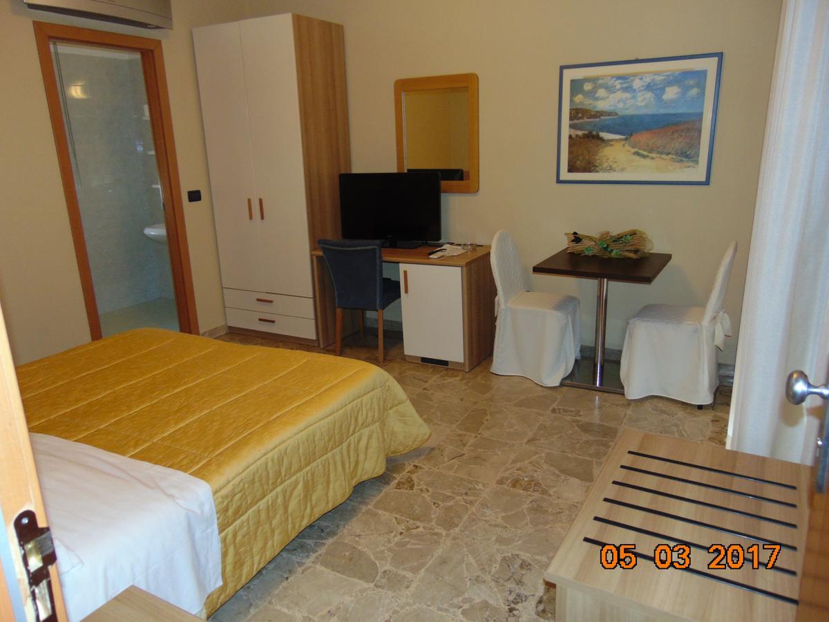 Hotel Mazzocchetti Città Sant'Angelo Eksteriør billede