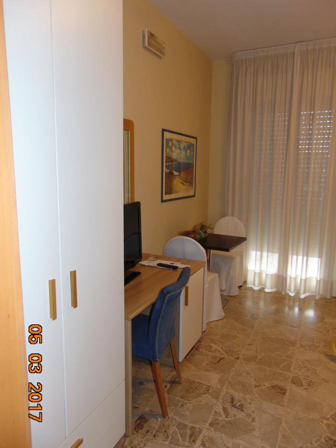 Hotel Mazzocchetti Città Sant'Angelo Eksteriør billede