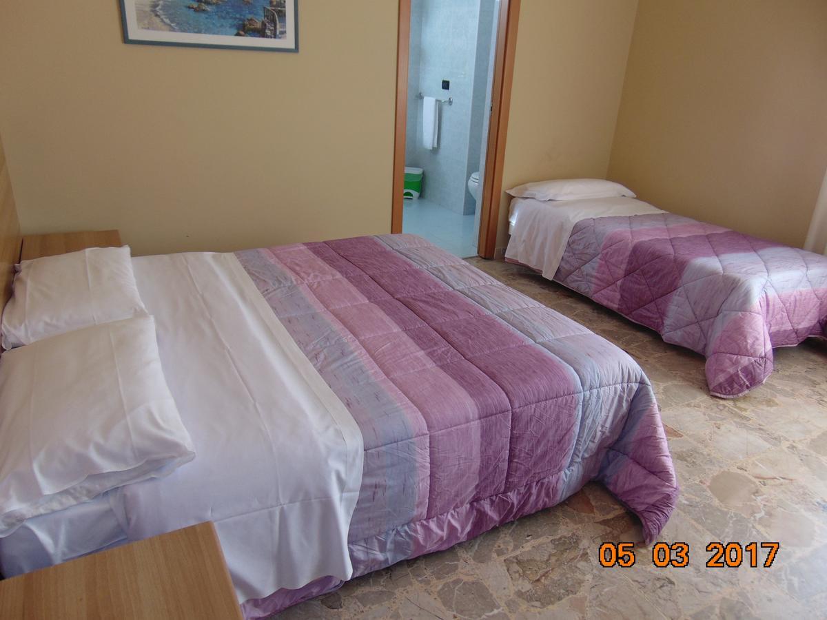 Hotel Mazzocchetti Città Sant'Angelo Eksteriør billede