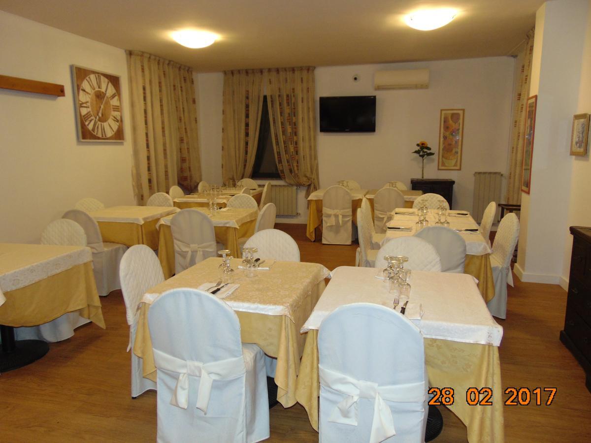 Hotel Mazzocchetti Città Sant'Angelo Eksteriør billede