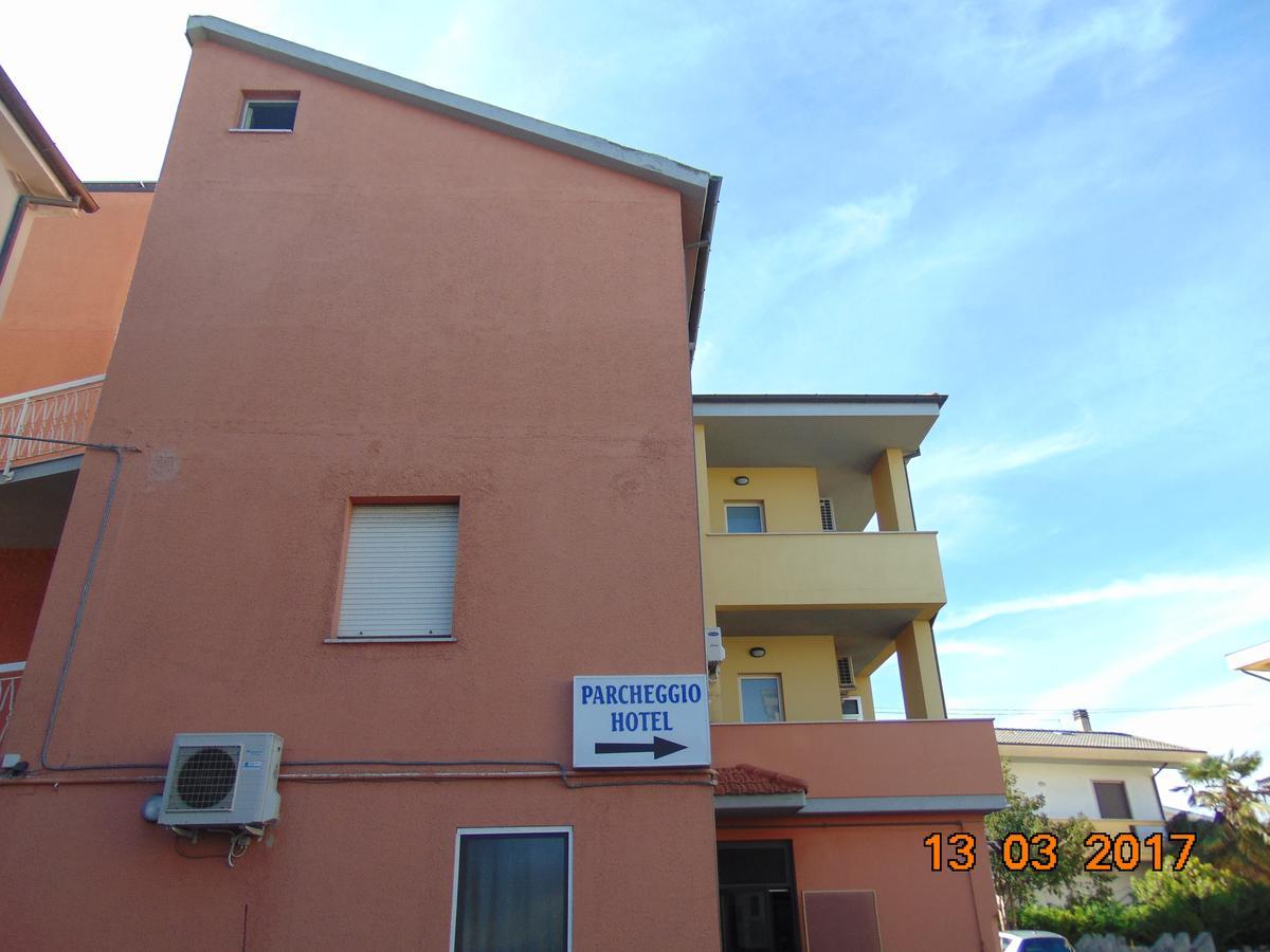 Hotel Mazzocchetti Città Sant'Angelo Eksteriør billede